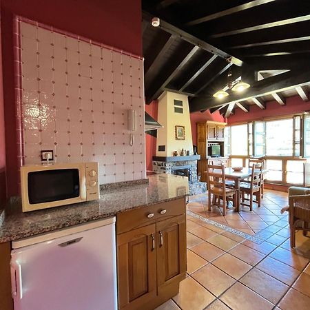 Apartamentos Turisticos Paseo De La Alameda 比利亚维西奥萨 外观 照片