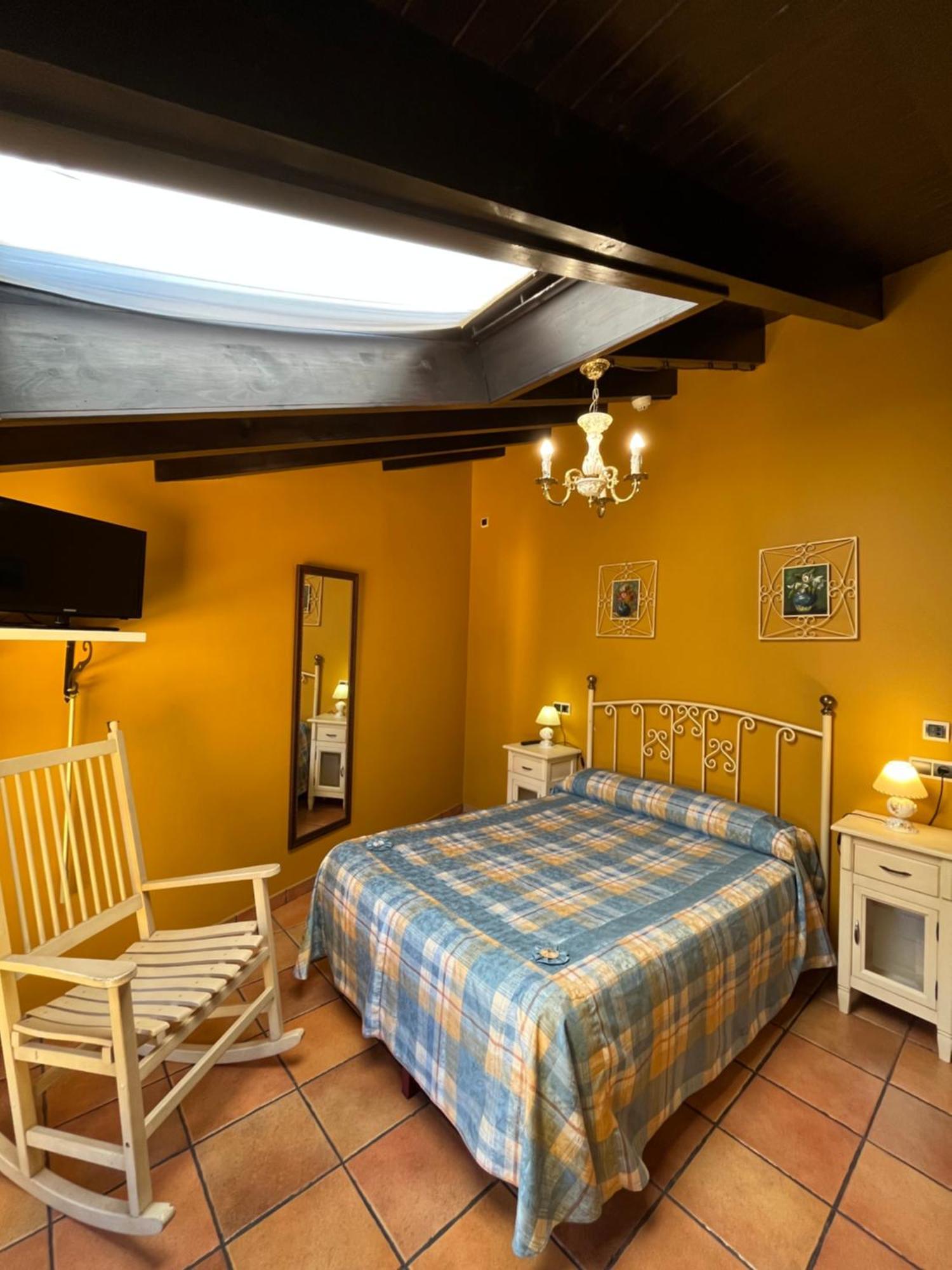 Apartamentos Turisticos Paseo De La Alameda 比利亚维西奥萨 外观 照片